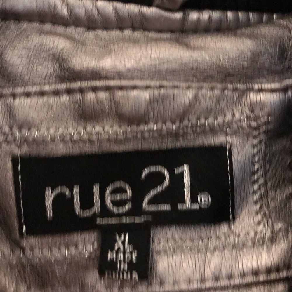 Jacket/ - Picture 2 of 4